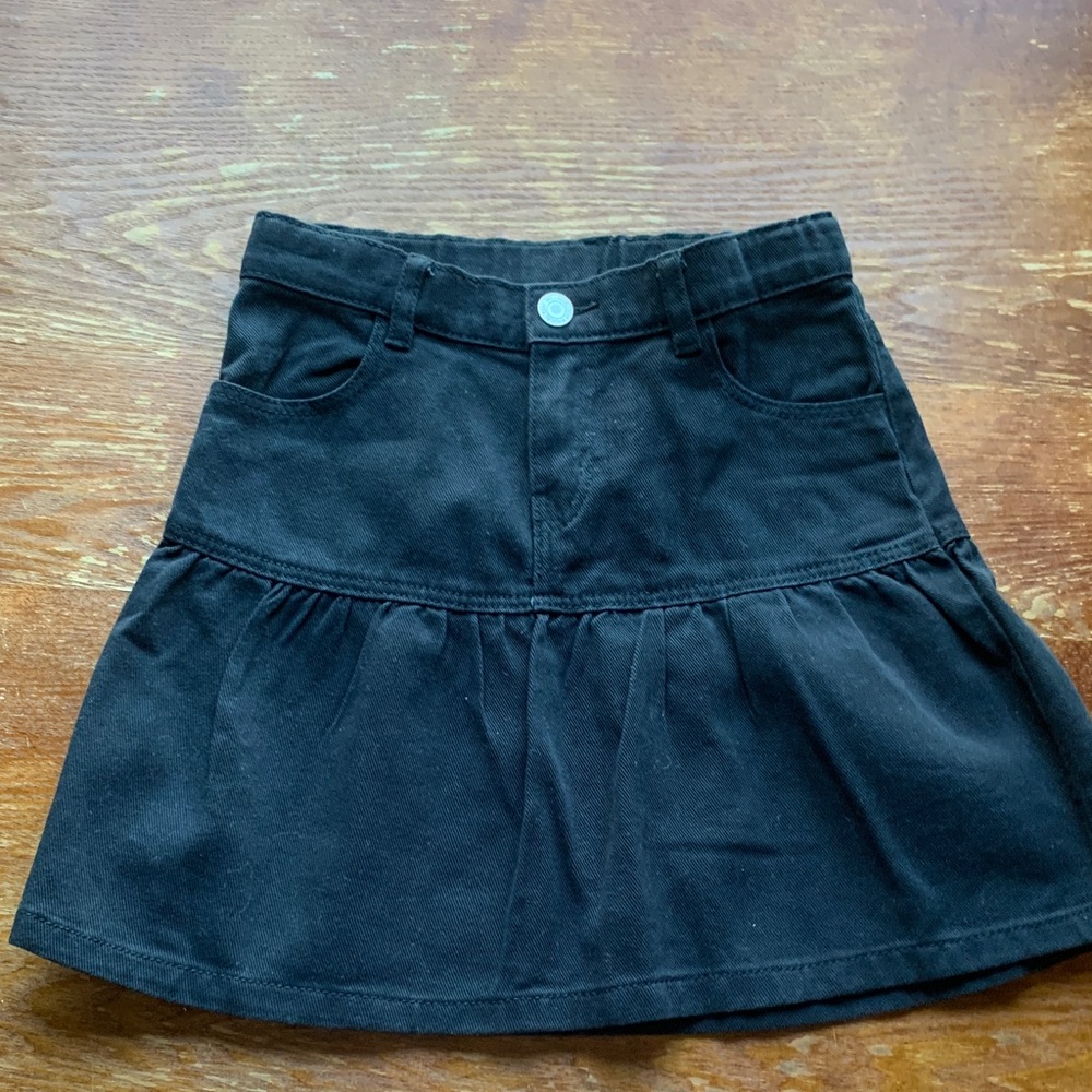H&M Kids Black Skirt Size 6X‎